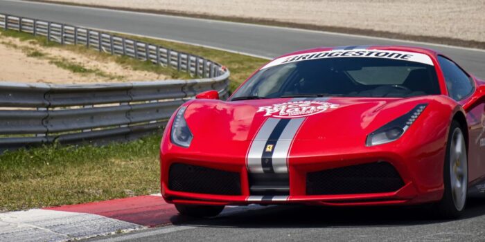 Ferrari 488 GTB op het Scheivlak tijdens een Unlimited VIP Experience op Circuit Zandvoort.