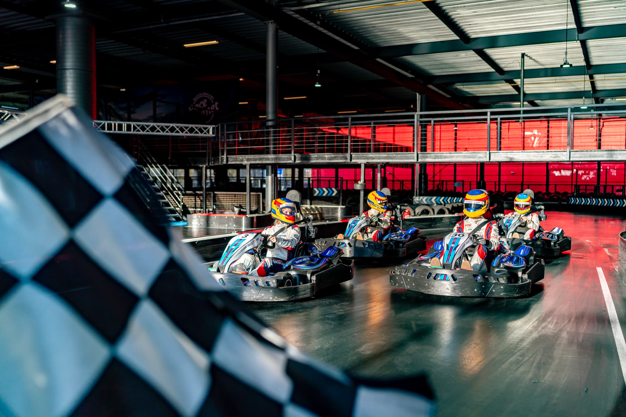 Bedrijfsuitje bij Race Planet Delft